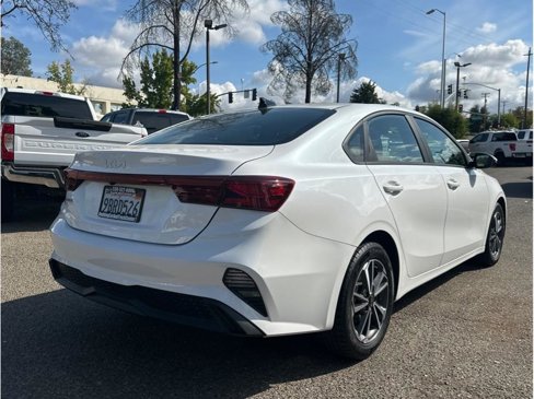 Used 2022 Kia Forte LXS w/ LXS Technology Package image 8