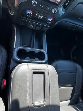 Used 2022 GMC Sierra 3500 Denali w/ Denali Ultimate Package image 17