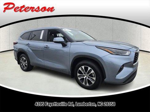 Certified 2024 Toyota Highlander XLE image 1
