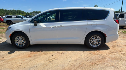 New 2026 Chrysler Voyager LX image 11