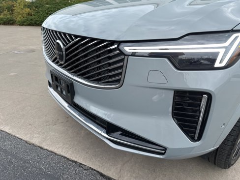 Certified 2025 Volvo XC90 B5 Plus image 12