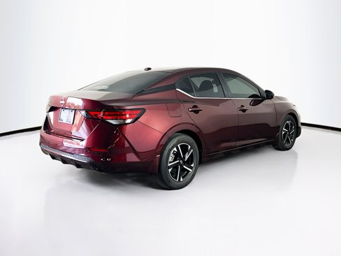 Used 2025 Nissan Sentra SV image 9
