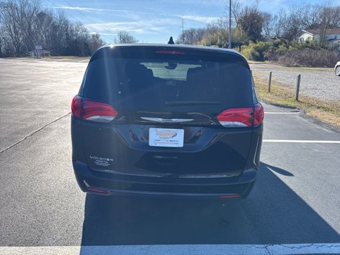 New 2025 Chrysler Voyager LX image 6