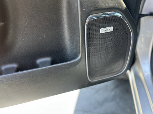 Used 2018 Chevrolet Silverado 1500 LTZ Z71 image 10