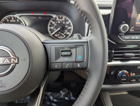 New 2025 Nissan Pathfinder SV w/ Black Appearance Package image 15