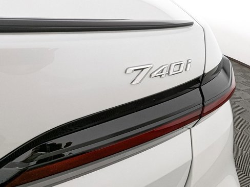 New 2026 BMW 740i xDrive image 6