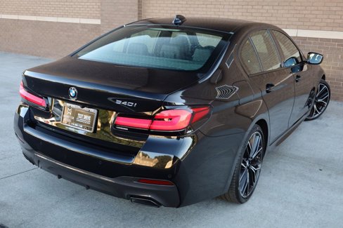 Used 2022 BMW 540i w/ M Sport Package image 10