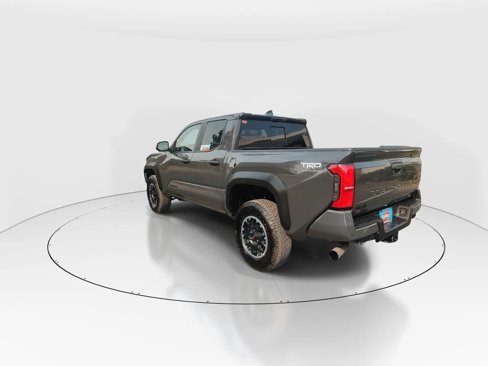 Used 2024 Toyota Tacoma TRD Off-Road image 6