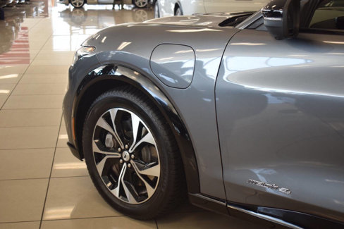 Used 2021 Ford Mustang Mach-E Premium image 27