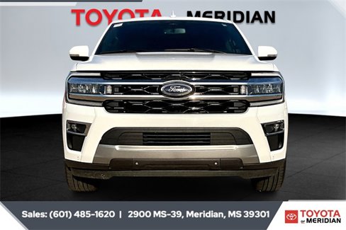 Used 2024 Ford Expedition Limited image 3