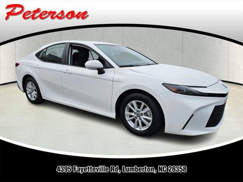 Certified 2025 Toyota Camry LE image 1
