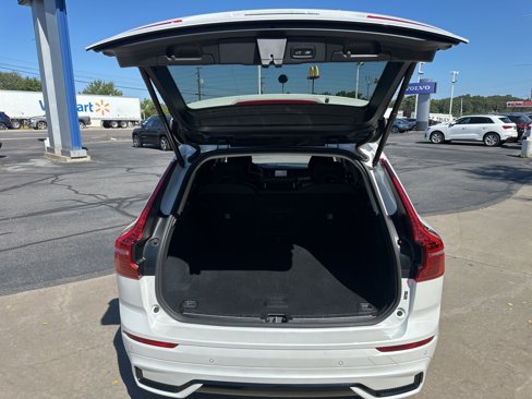 Certified 2025 Volvo XC60 B5 Plus image 28