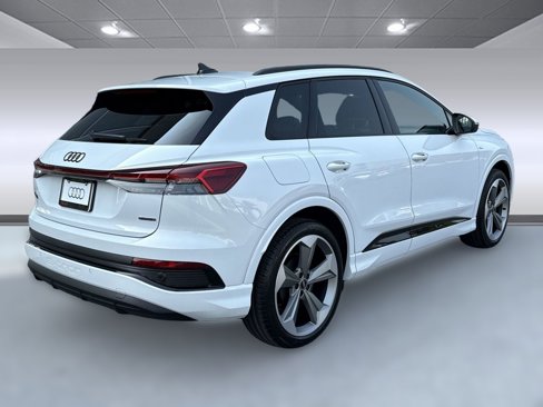 New 2025 Audi Q4 e-tron Prestige image 9