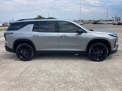 New 2026 Chevrolet Traverse RS w/ LPO, Floor Liner Package image 7