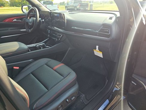New 2026 Chevrolet Traverse RS w/ LPO, Floor Liner Package image 35