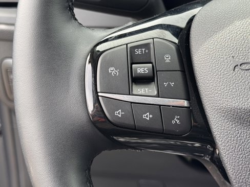 Used 2025 Ford Escape SE image 23