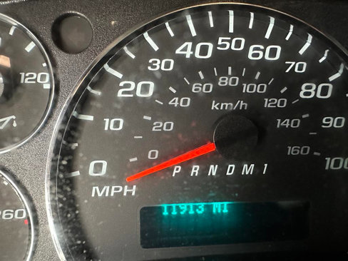 Used 2024 Chevrolet Express 2500 w/ Driver Convenience Package image 14
