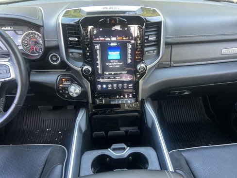 Used 2020 RAM 1500 Laramie image 10