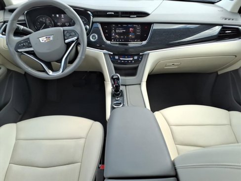 Used 2023 Cadillac XT6 Premium Luxury w/ Technology Package image 11