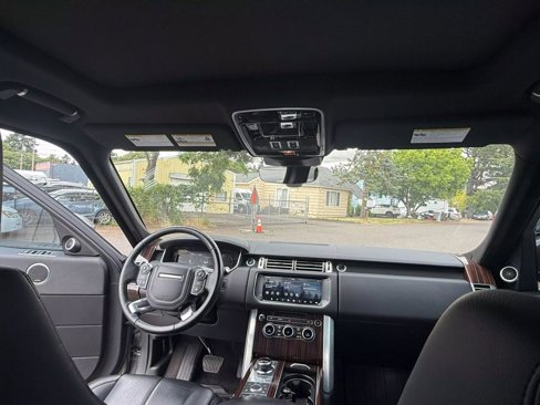 Used 2017 Land Rover Range Rover image 18