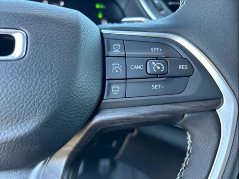 New 2024 Jeep Grand Cherokee Limited 4xe w/ Luxury Tech Group II image 21