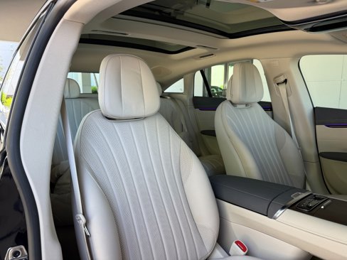 Used 2024 Mercedes-Benz EQS 450+ Sedan image 33
