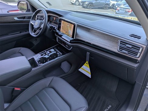 New 2025 Volkswagen Atlas SEL image 37