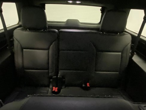 Used 2021 Chevrolet Suburban LT image 40