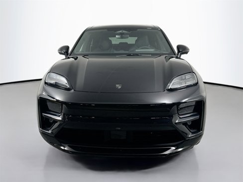 New 2025 Porsche Macan Turbo Electric image 10