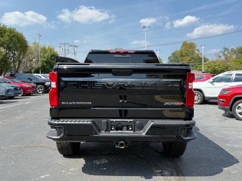 Used 2025 Chevrolet Silverado 1500 ZR2 w/ Technology Package image 8