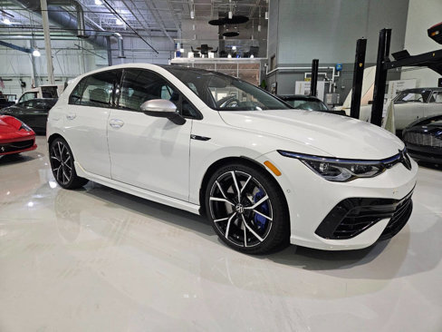 Used 2022 Volkswagen Golf R image 2