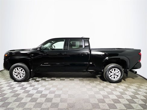 Certified 2025 Toyota Tacoma SR5 image 5