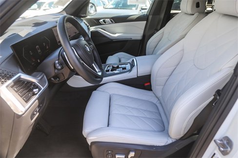 Used 2024 BMW X5 sDrive40i w/ Premium Package image 18