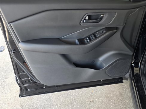New 2026 Nissan Rogue S image 30