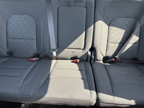 New 2026 RAM 1500 4x4 Crew Cab image 26