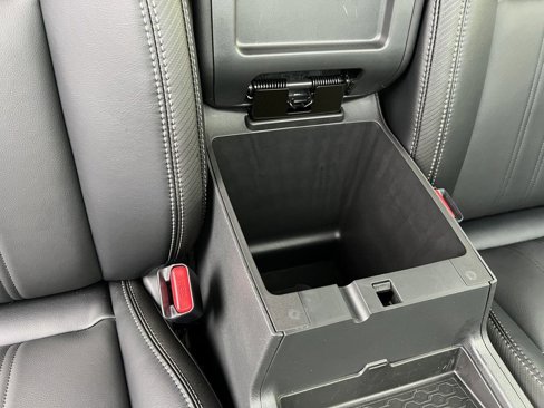 New 2025 Nissan Frontier SL image 21