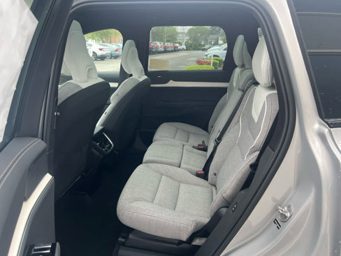 New 2025 Volvo EX90 Ultra image 27