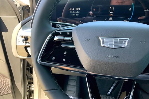 Used 2025 Cadillac Lyriq Luxury image 23