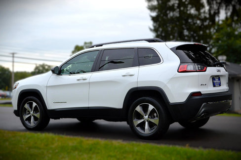 Used 2022 Jeep Cherokee Limited image 7