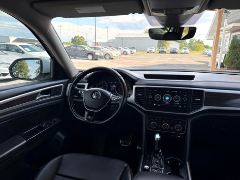 Used 2018 Volkswagen Atlas SE w/ R-Line Package image 24