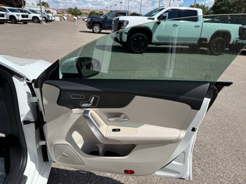 Used 2025 Mercedes-Benz CLA 250 4MATIC image 28