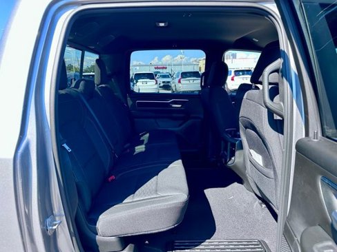 New 2026 RAM 1500 4x4 Crew Cab image 19