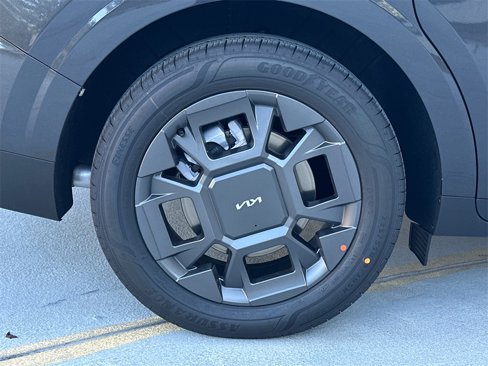 New 2026 Kia Carnival SX image 8