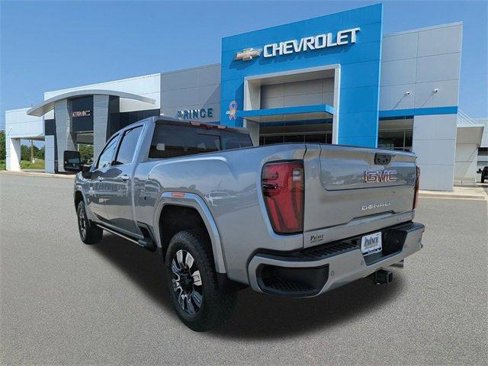 New 2026 GMC Sierra 2500 Denali w/ Denali Reserve Package image 7