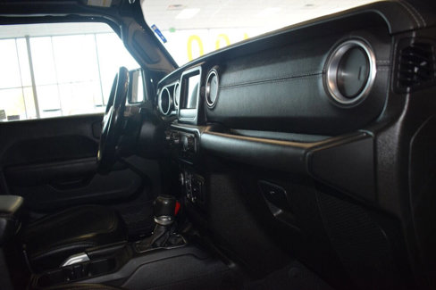 Used 2020 Jeep Gladiator Overland image 24