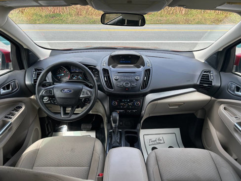 Used 2018 Ford Escape SE image 23