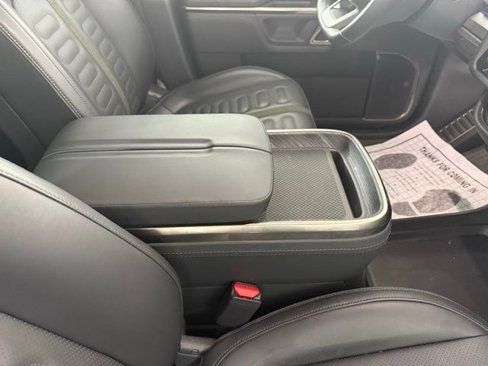 Used 2024 Rivian R1S Adventure image 32