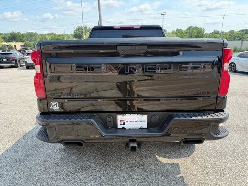 Used 2021 Chevrolet Silverado 1500 Custom Trail Boss w/ Midnight Edition image 4