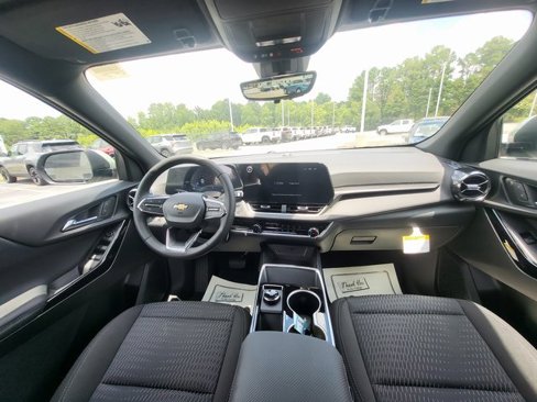 New 2026 Chevrolet Equinox LT w/ Safety and Technology Package image 14