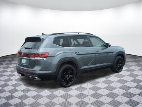 New 2025 Volkswagen Atlas SE image 8